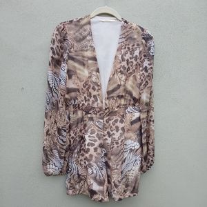 Do & Be Shorts Jumper Open Front in Medium